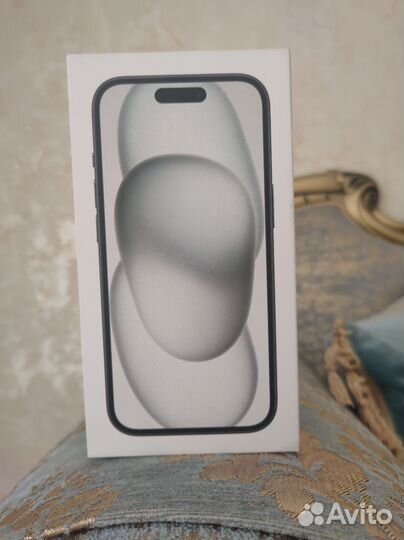 iPhone 15, 256 ГБ