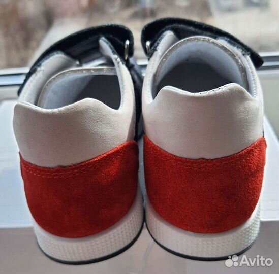 Кроссовки детские 29 размер