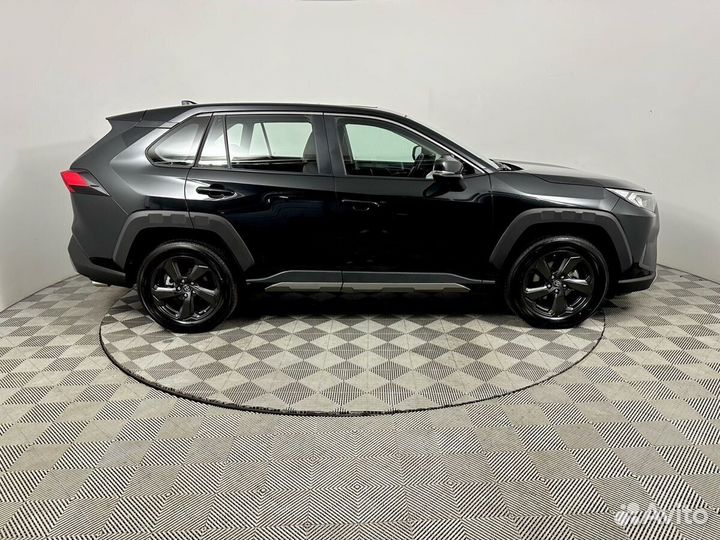Toyota RAV4, 2023