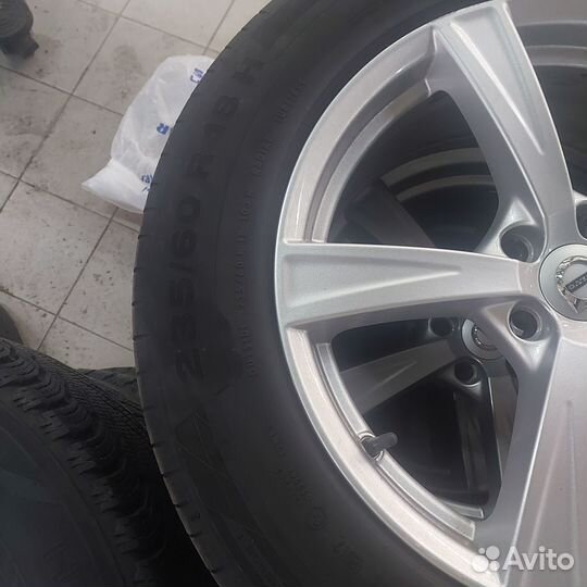 Комплект 4шт. оригинальных колес Volvo лето