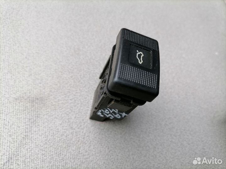 Кнопка открывания багажника для Haima 3 2010-2013