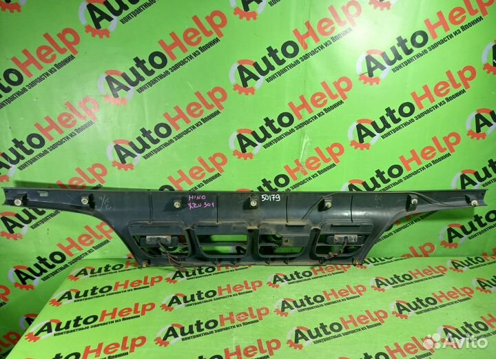 Решетка радиатора hino dutro XZU301