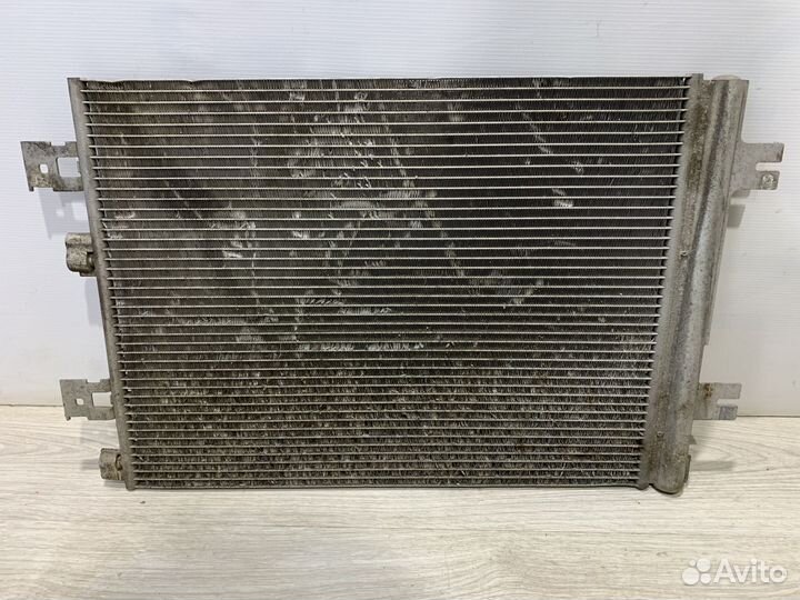 Радиатор кондиционера Renault logan