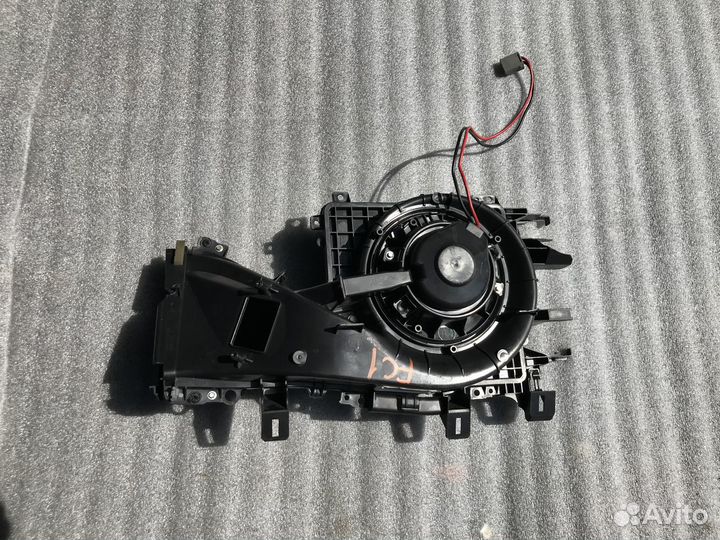 Вентилятор печки Chevrolet Camaro V 10-15