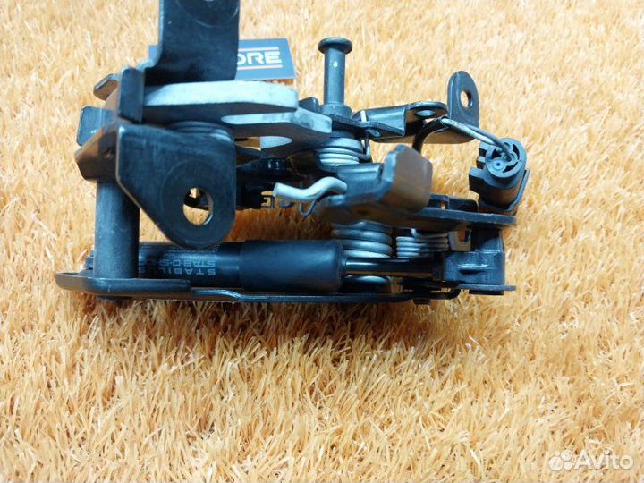 Замок капота левый Bmw 7-Series F01 N55B30A 2013