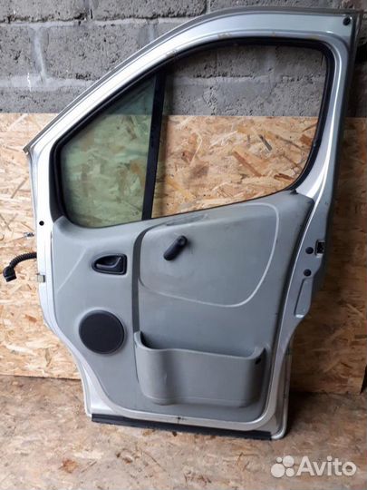 Дверь передняя правая Opel Vivaro 2001-2014