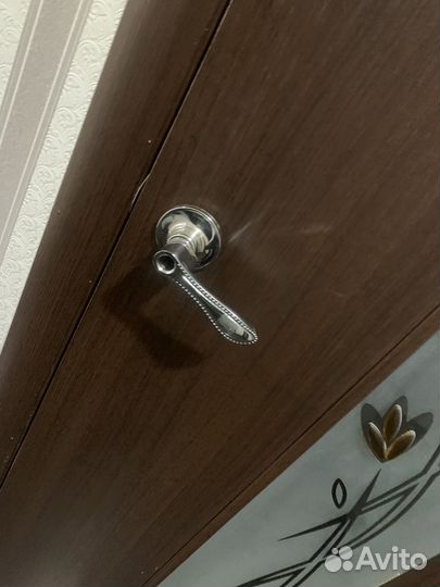 Двери межкомнатные с коробкой