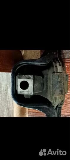 Опора двигателя рено Меган 2