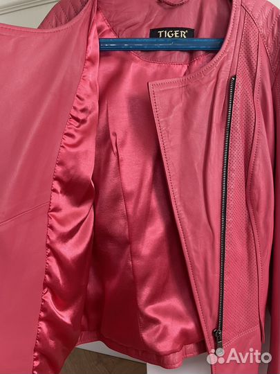 Кожаная куртка женская 44 размер