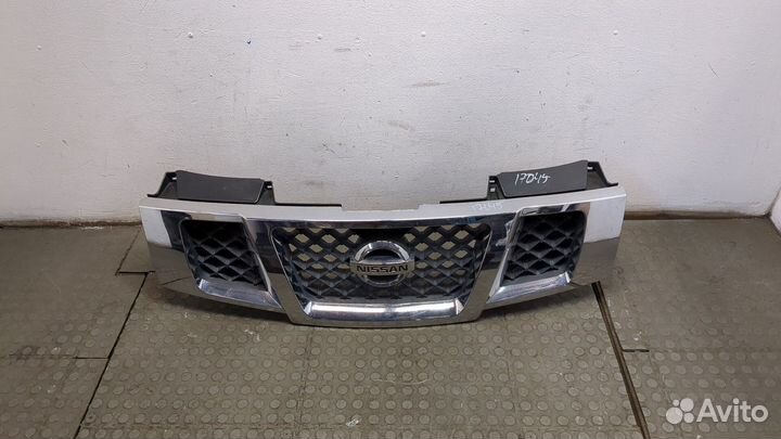 Решетка радиатора Nissan Armada, 2010