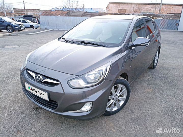 Hyundai Solaris 1.6 AT, 2012, 105 691 км