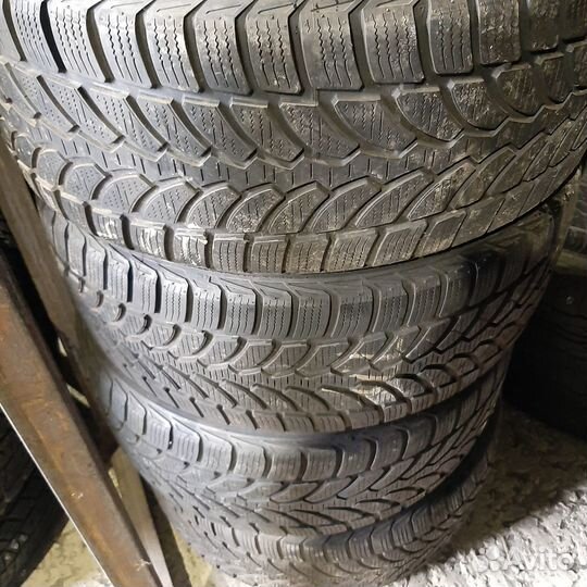Bridgestone Blizzak Revo GZ 225/50 R17