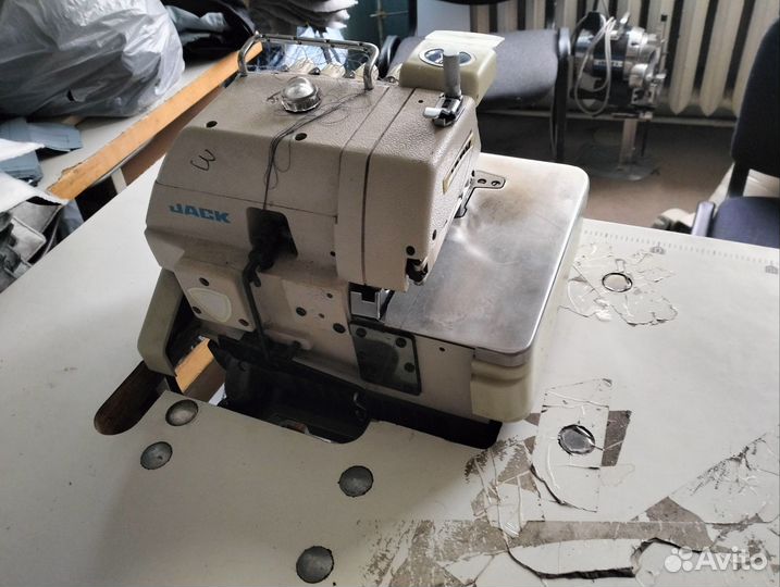 Швейная машинка jack