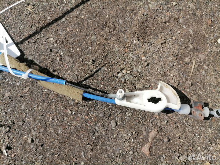 Тросик заслонки печки Митцубиси Лансер 9