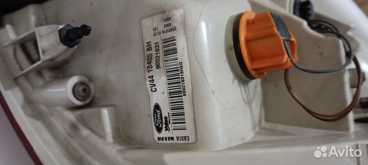 Фонарь задний левый внешний Форд Куга 2