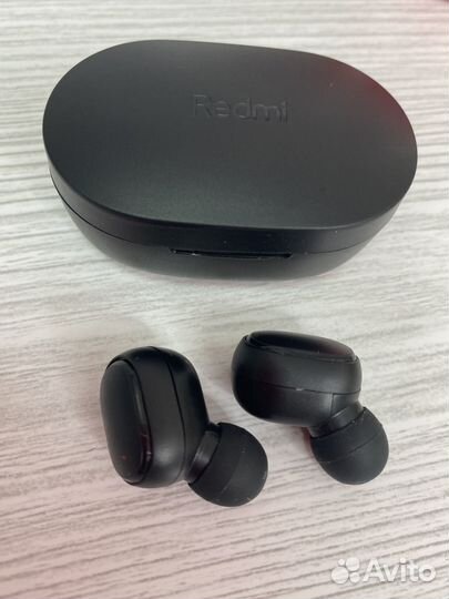 Беспроводные наушники AirDots