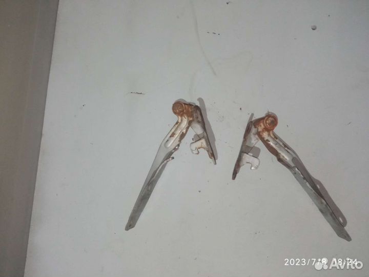 Петли капота nissan primera p10