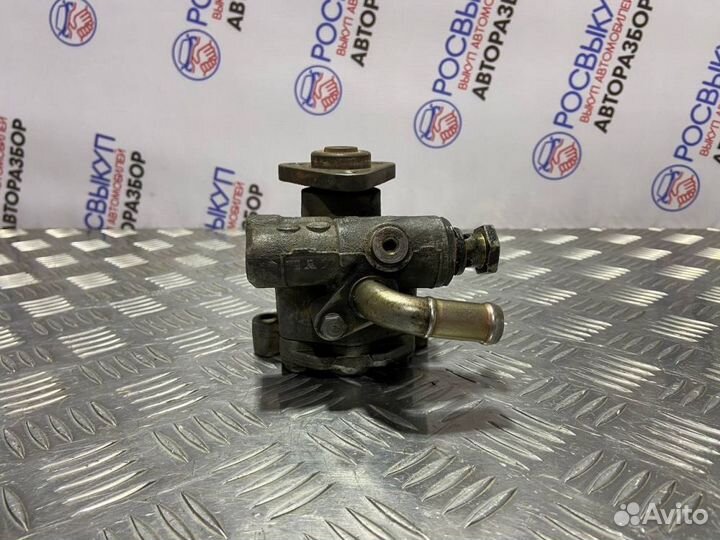 Насос гур Volkswagen Touareg 7L