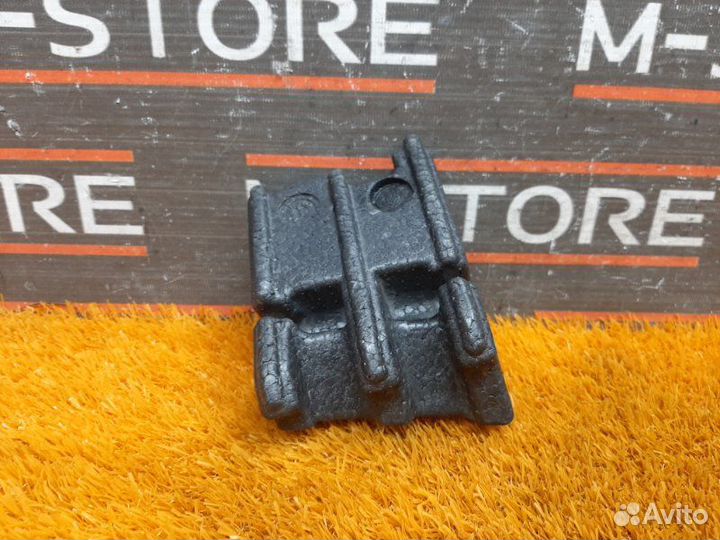 Наполнитель передний левый Bmw 5-Series F10