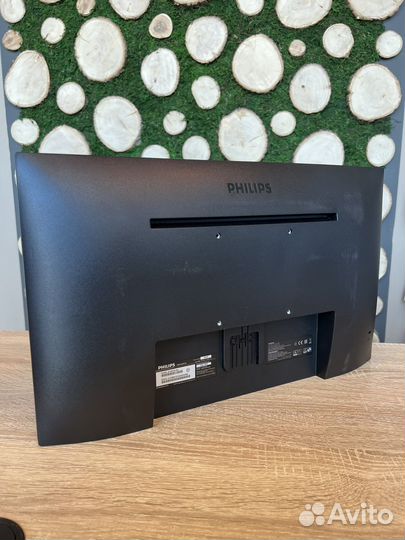 Мониотор philips 220v8