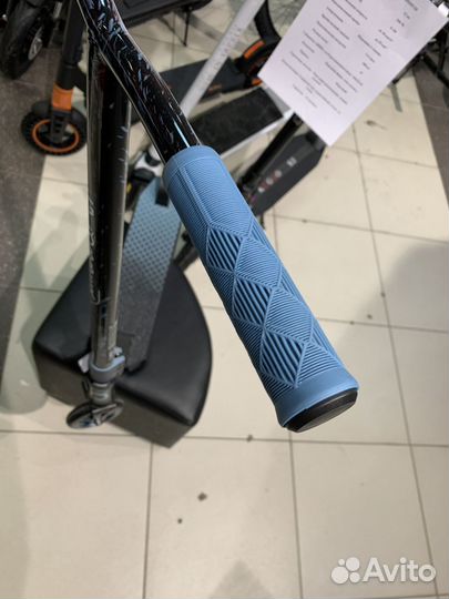 Самокат трюковой Globber GS 720