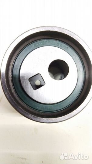 Натяжной ролик ремня грм