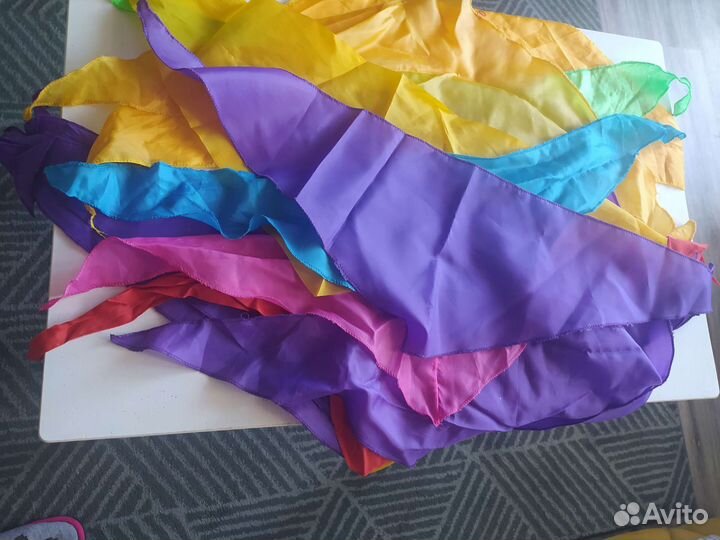 Флажки или галстуки