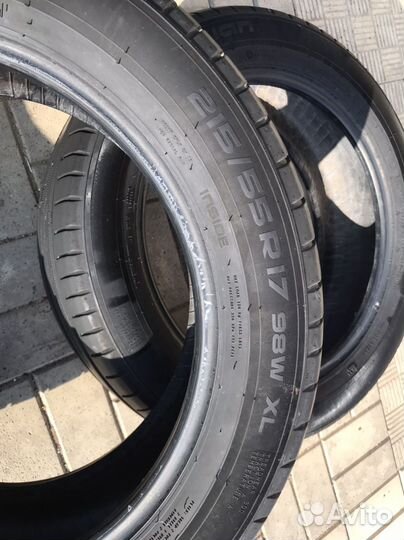 Nokian Tyres Hakka Black 215/55 R17