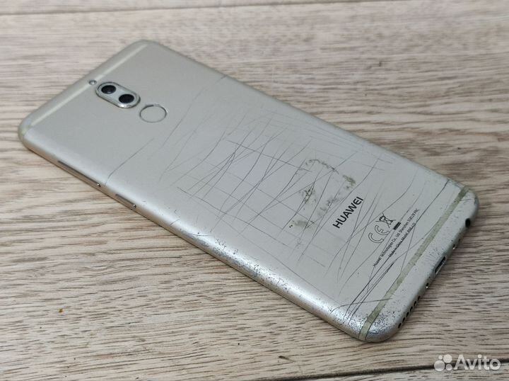 HUAWEI Mate 10 Lite, 4/64 ГБ