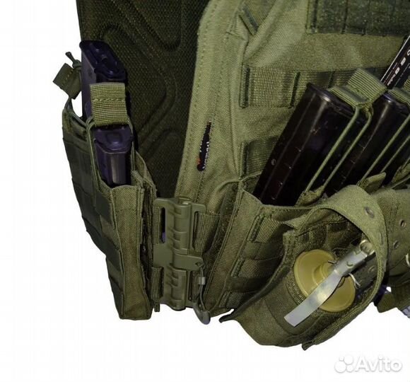 Плитник (бронежилет) с подсумками на быстросбросах