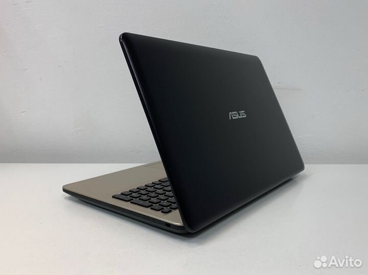 Игровой Asus FullHD/i3/920m/6gb/SSD Kingston