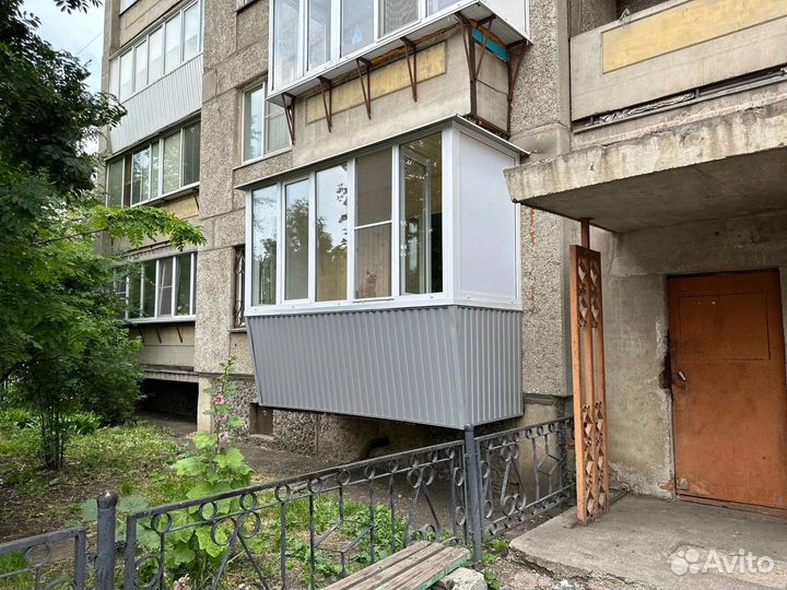 Остекление балконов и лоджий под ключ