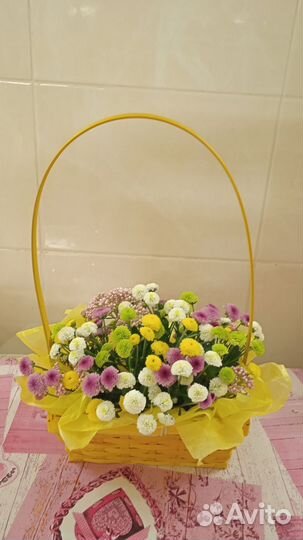 Корзина с цветами