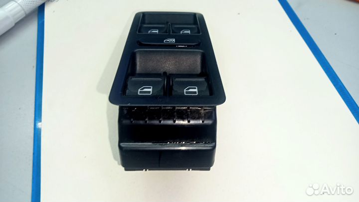 Блок управления стеклоподъемниками Volkswagen Polo