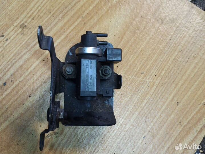 Клапан Land Rover Range Rover Vogue L322