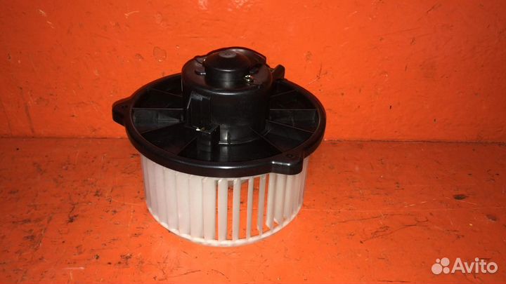 Моторчик печки toyota allex/runx E12