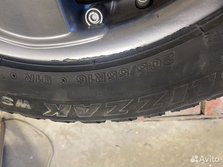 Bridgestone Blizzak WS-60 205/55 R16