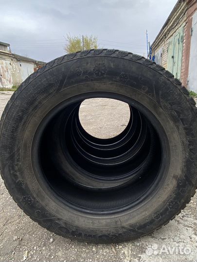 Kumho I'Zen KW31 4.25/10 R17
