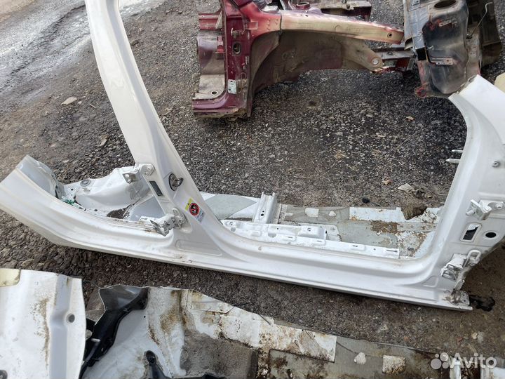 Порог со стойкой Volkswagen Golf 6