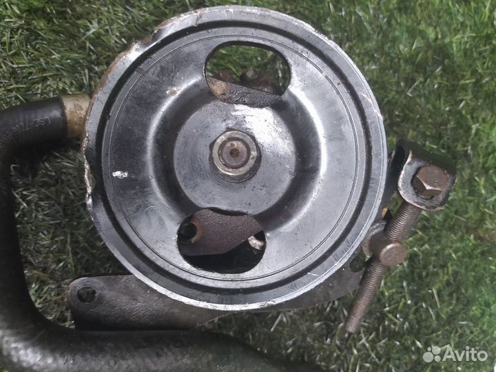 Насос гур Almera classic