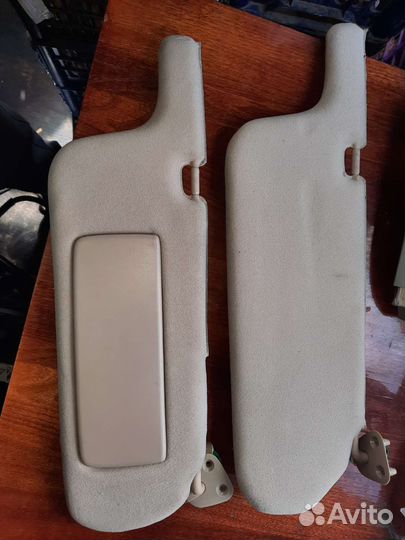 Солнцезащитный козырек