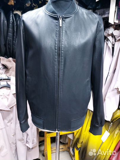 Мужская кожаная куртка Бомбер