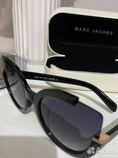 Солнцезащитные очки marc jacobs