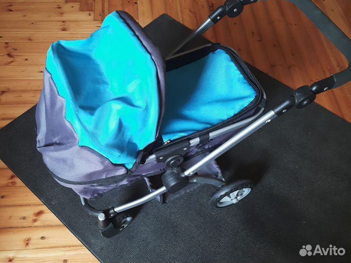 Детская коляска для кукол