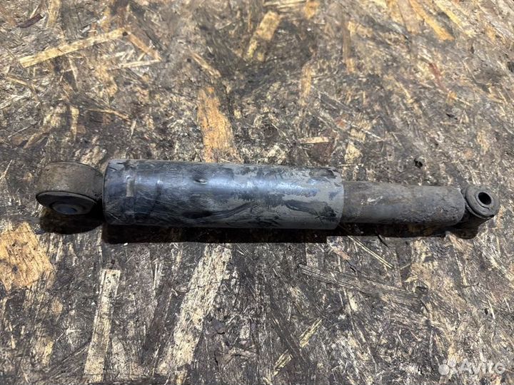 Амортизатор подвески задний Mercedes Vito 639 2.2