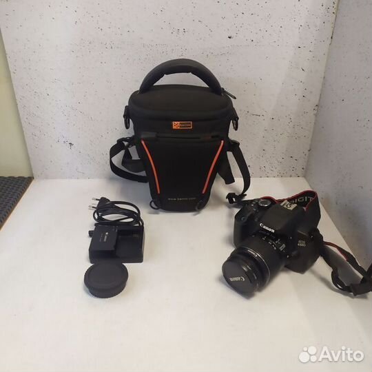 Зеркальный фотоаппарат Canon EOS 650D