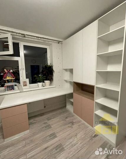 Распашной шкаф