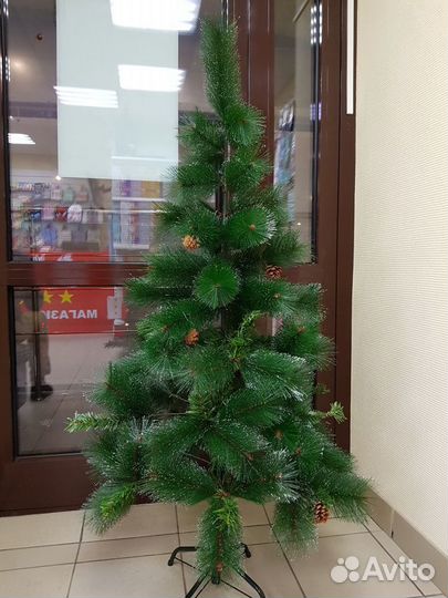 Сосна с напылением и шишечками 210 см