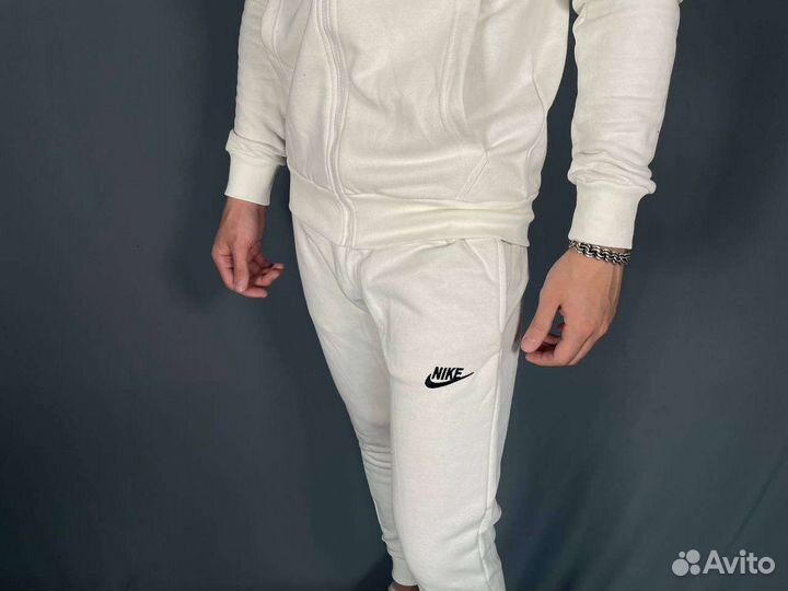 Спортивный костюм nike белый