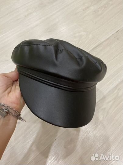 Кепка Stradivarius новая